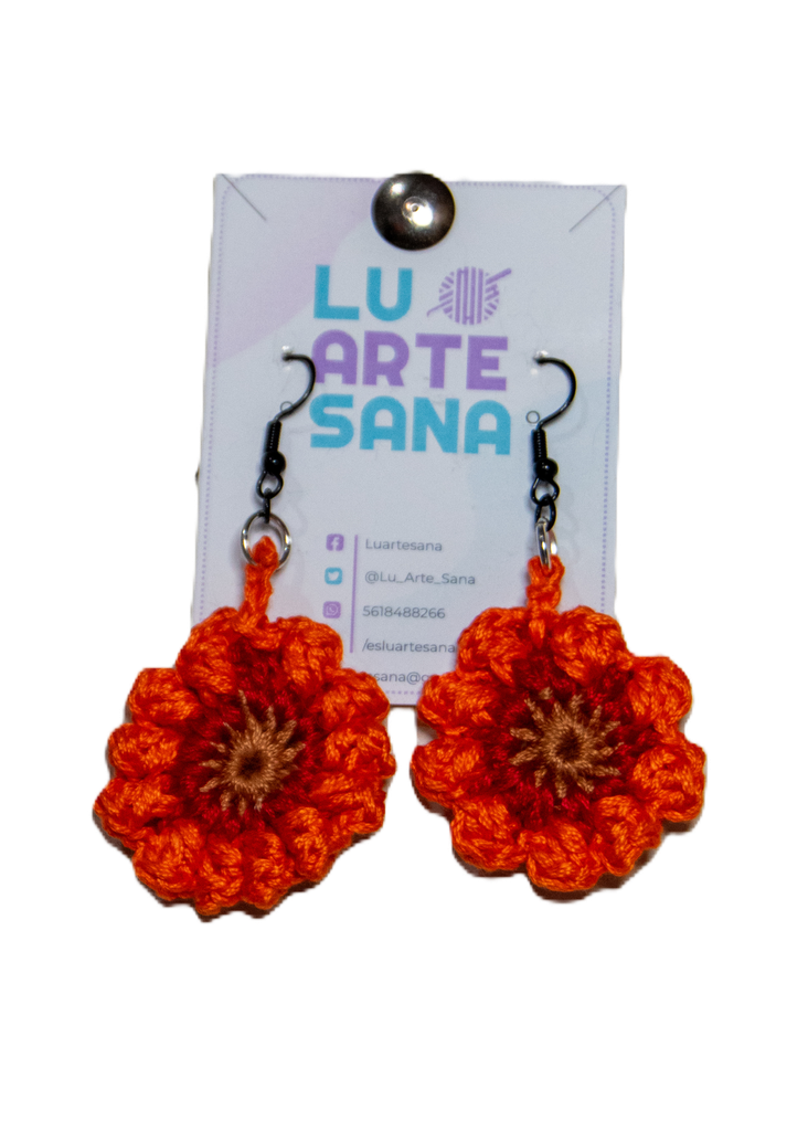 Aretes flor naranja